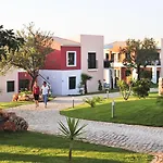 Vitors Village *
